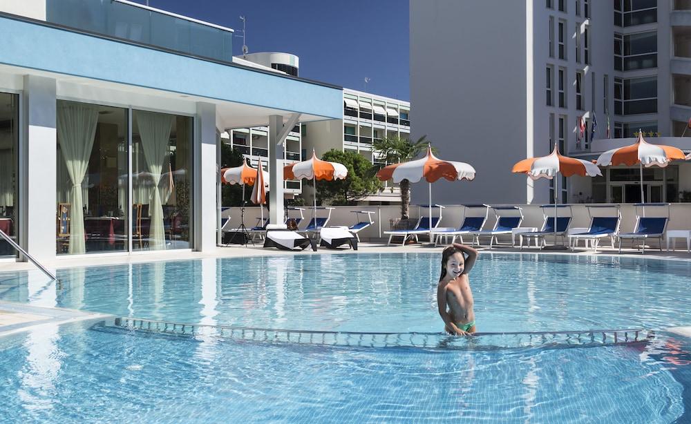 Hotel Parigi Bibione Extérieur photo