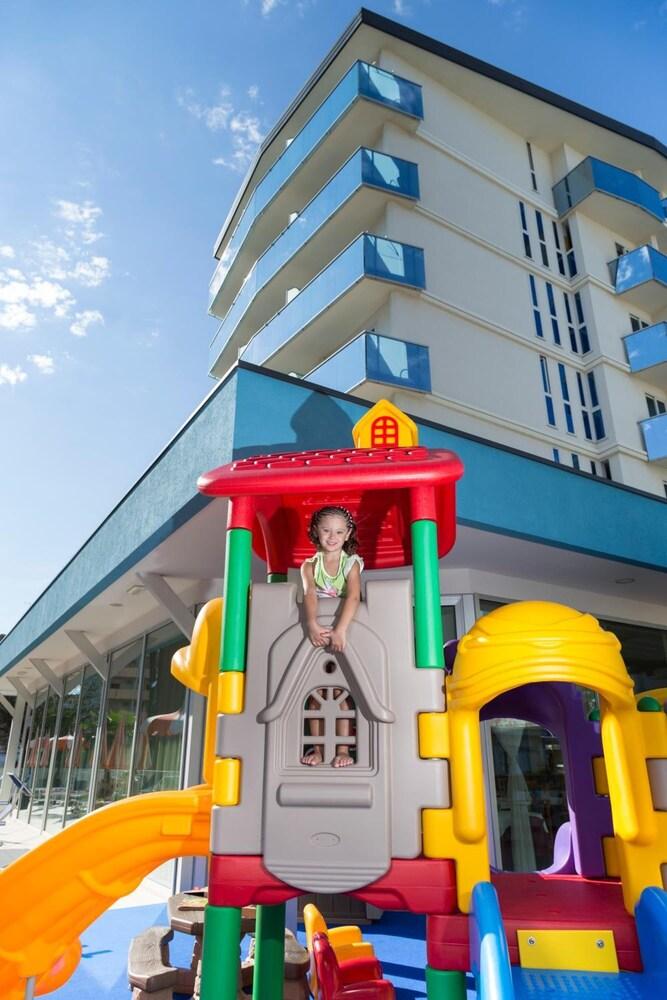 Hotel Parigi Bibione Extérieur photo